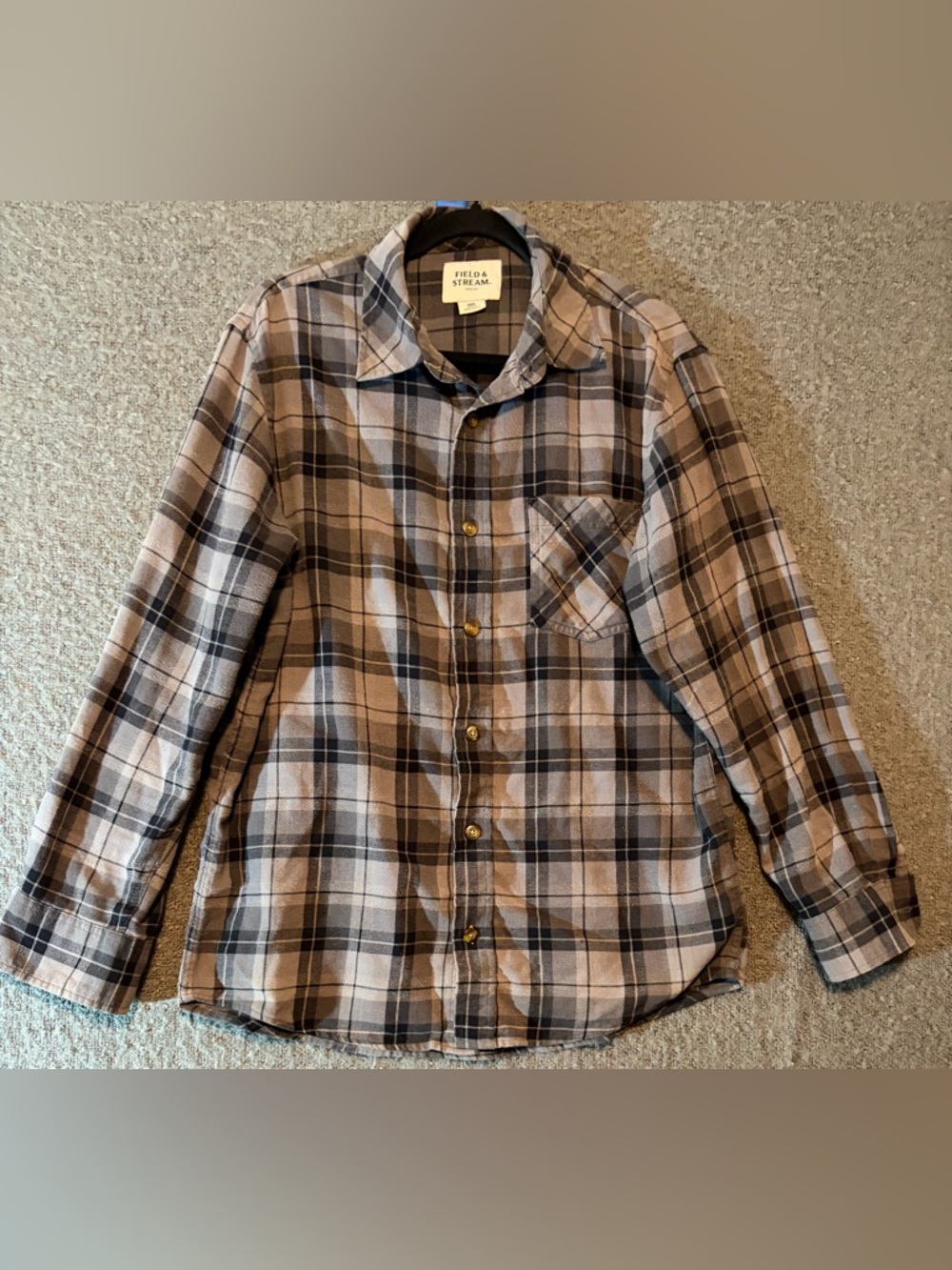 Field & Stream Plaid Button-Up Shirt in Gray and Black